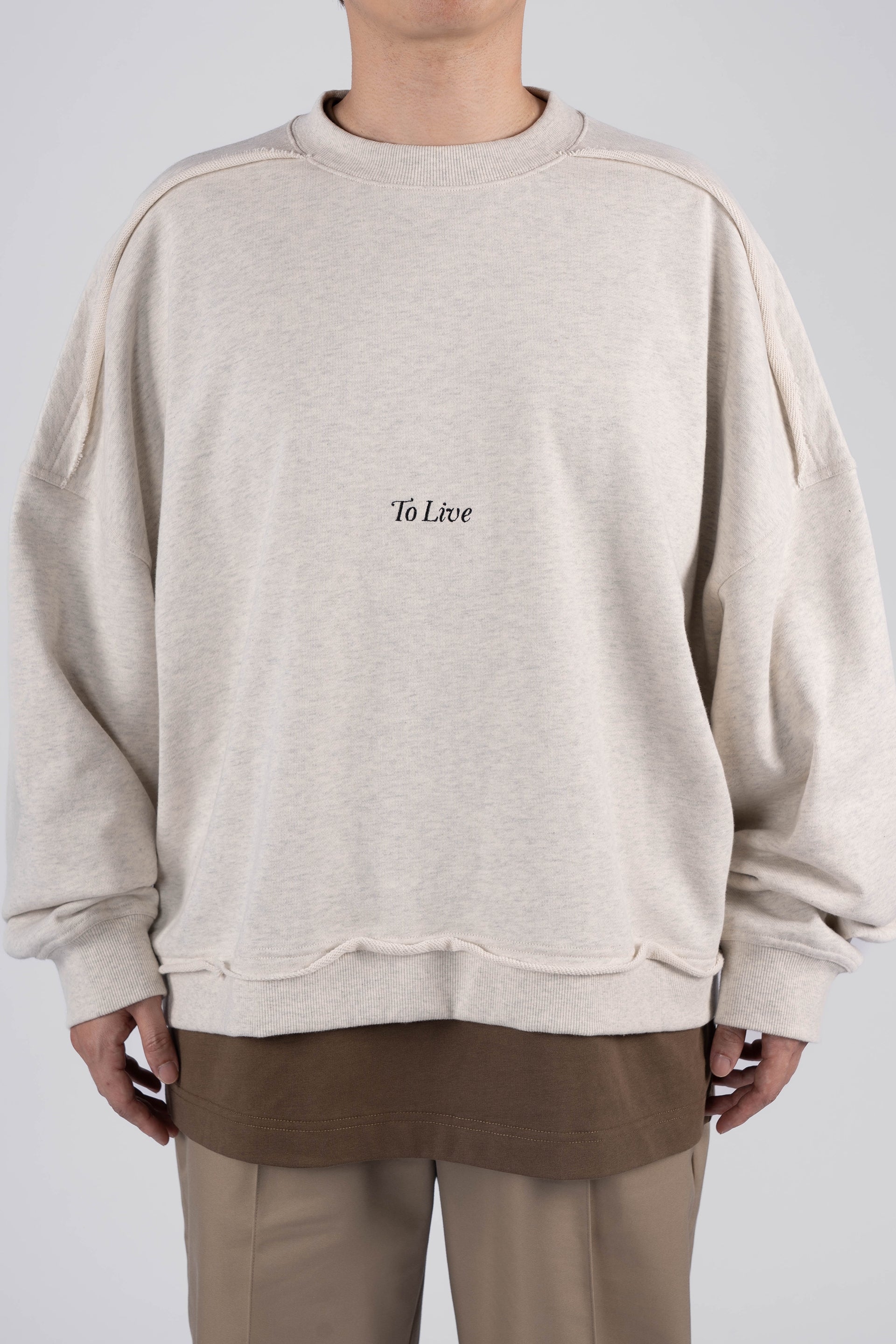 “TO LIVE” Cropped Relaxed Crewneck Sweatshirt - Mélange Light Grey