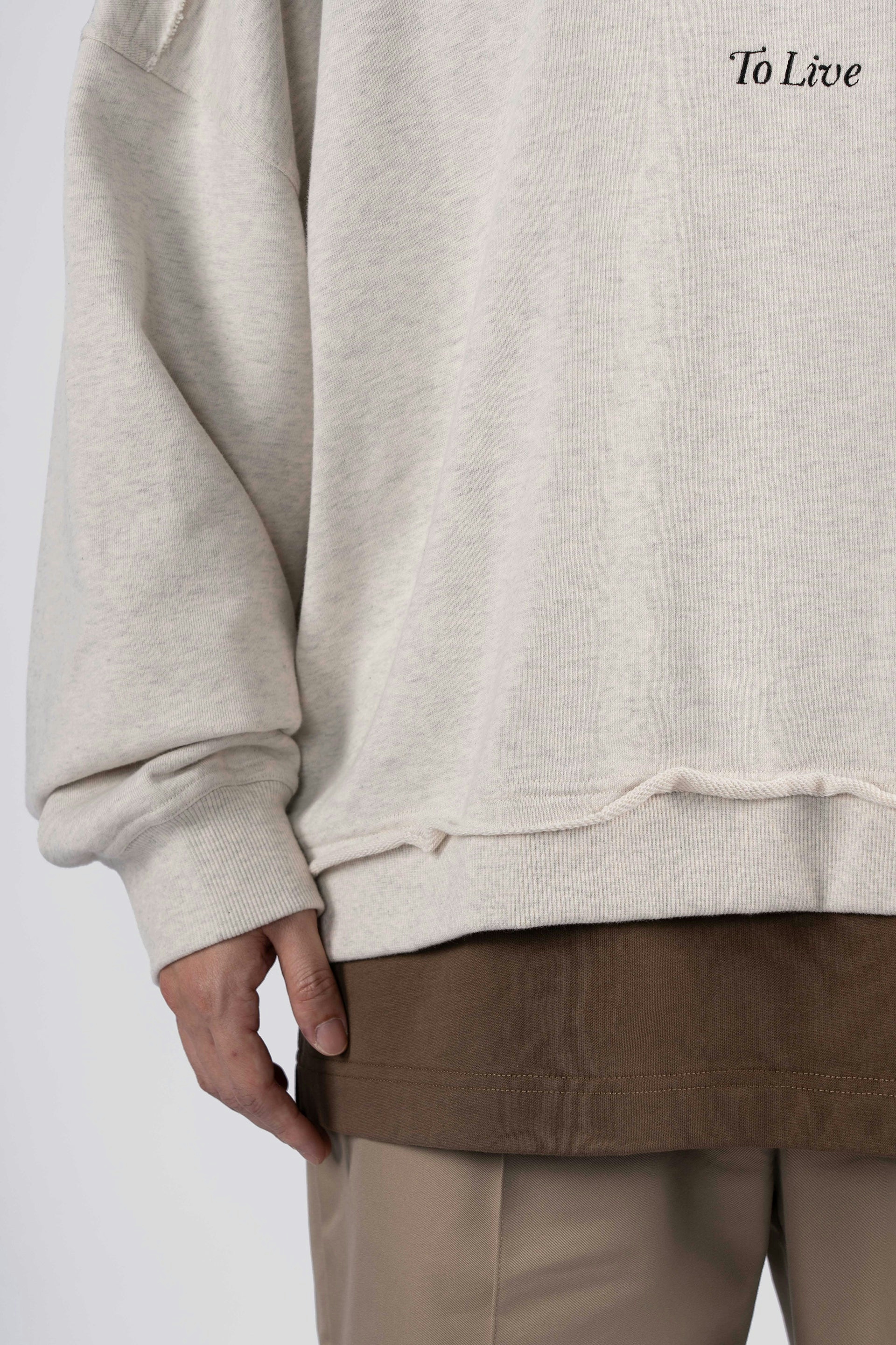 “TO LIVE” Cropped Relaxed Crewneck Sweatshirt - Mélange Light Grey