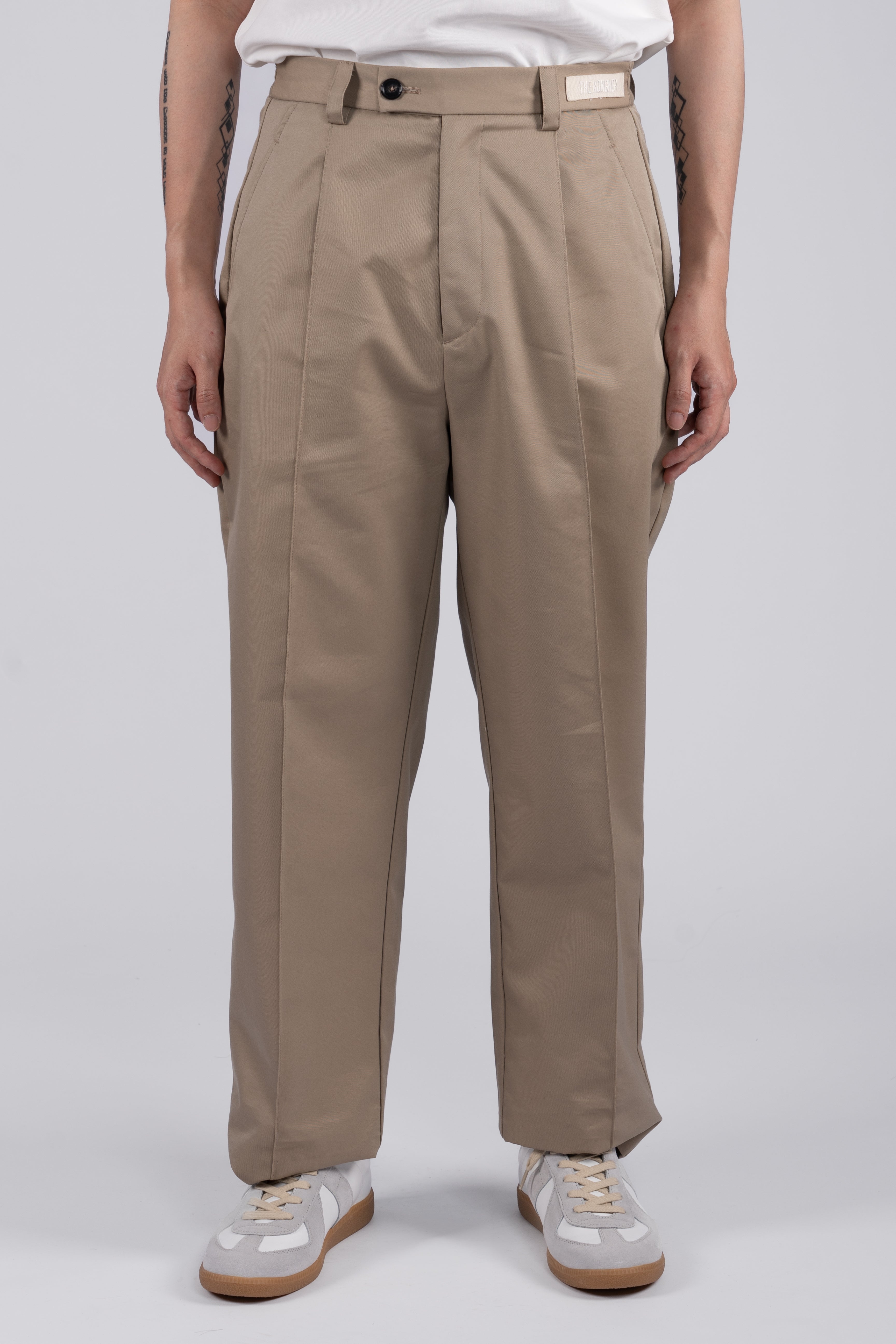 Fundamental Pleated Pants - Beige