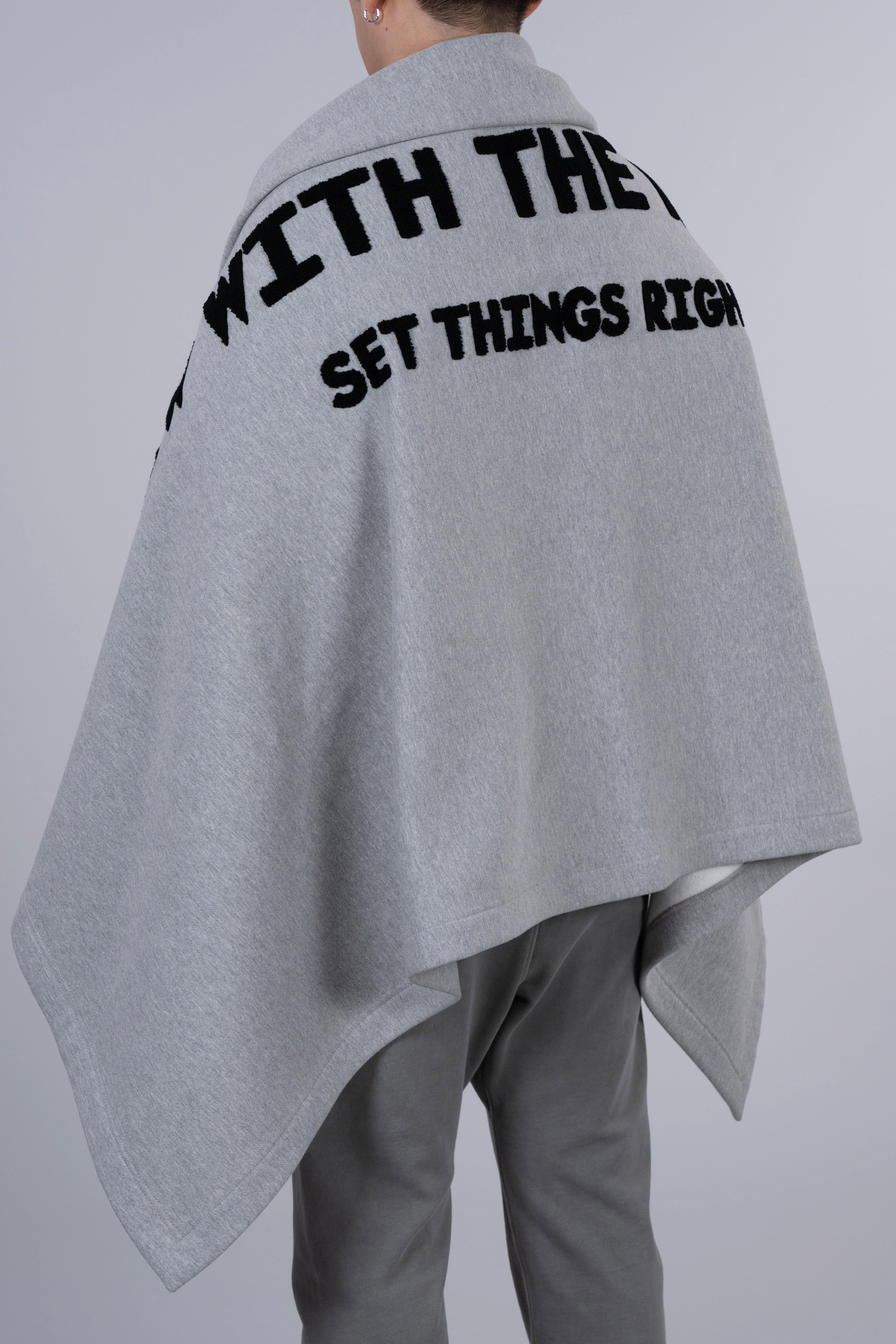 ˝SET THINGS RIGHT˝ Cotton Blanket - Grey