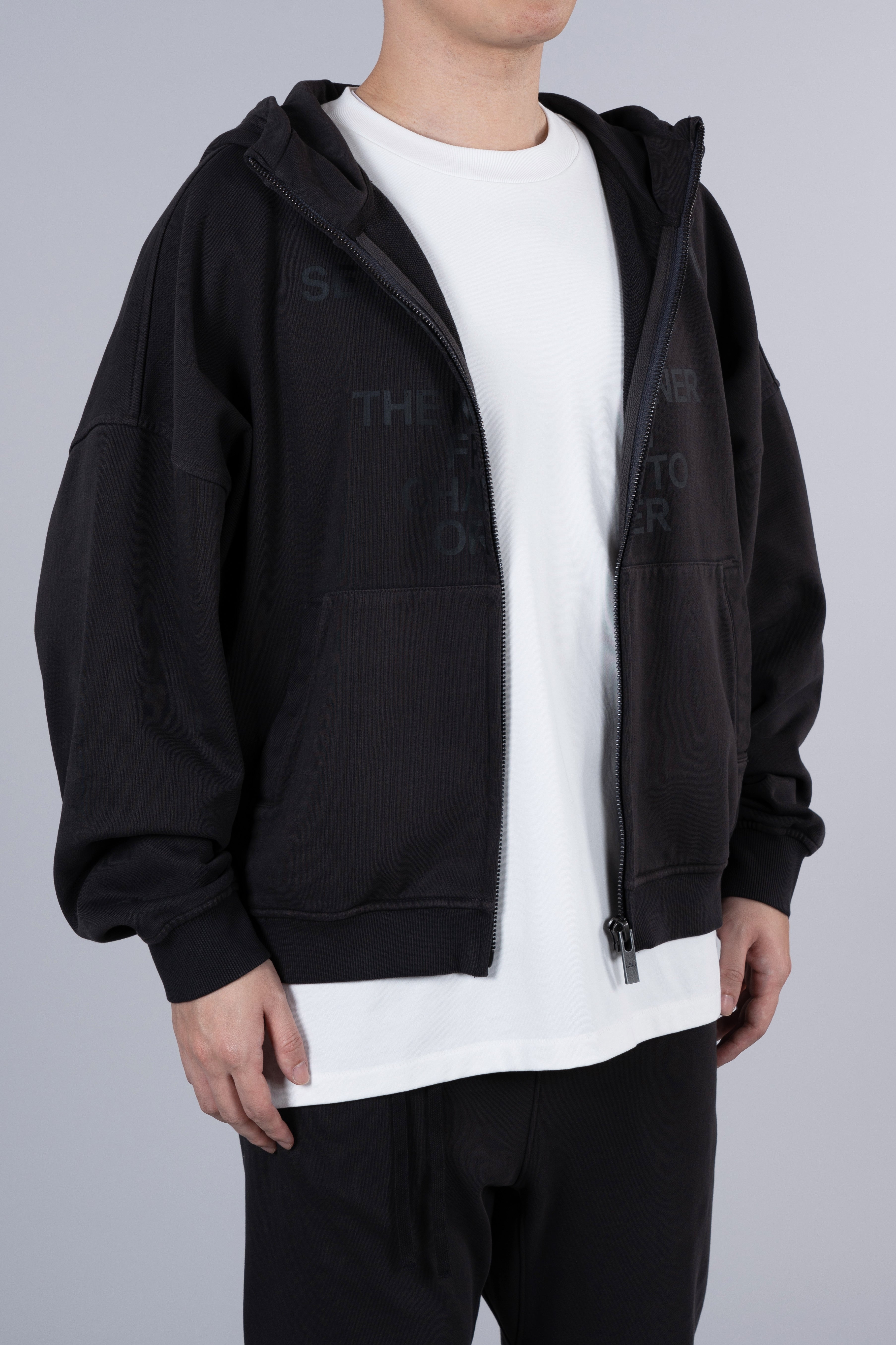 ˝CHAOS˝ Washed Zip-Up - Washed Charcoal