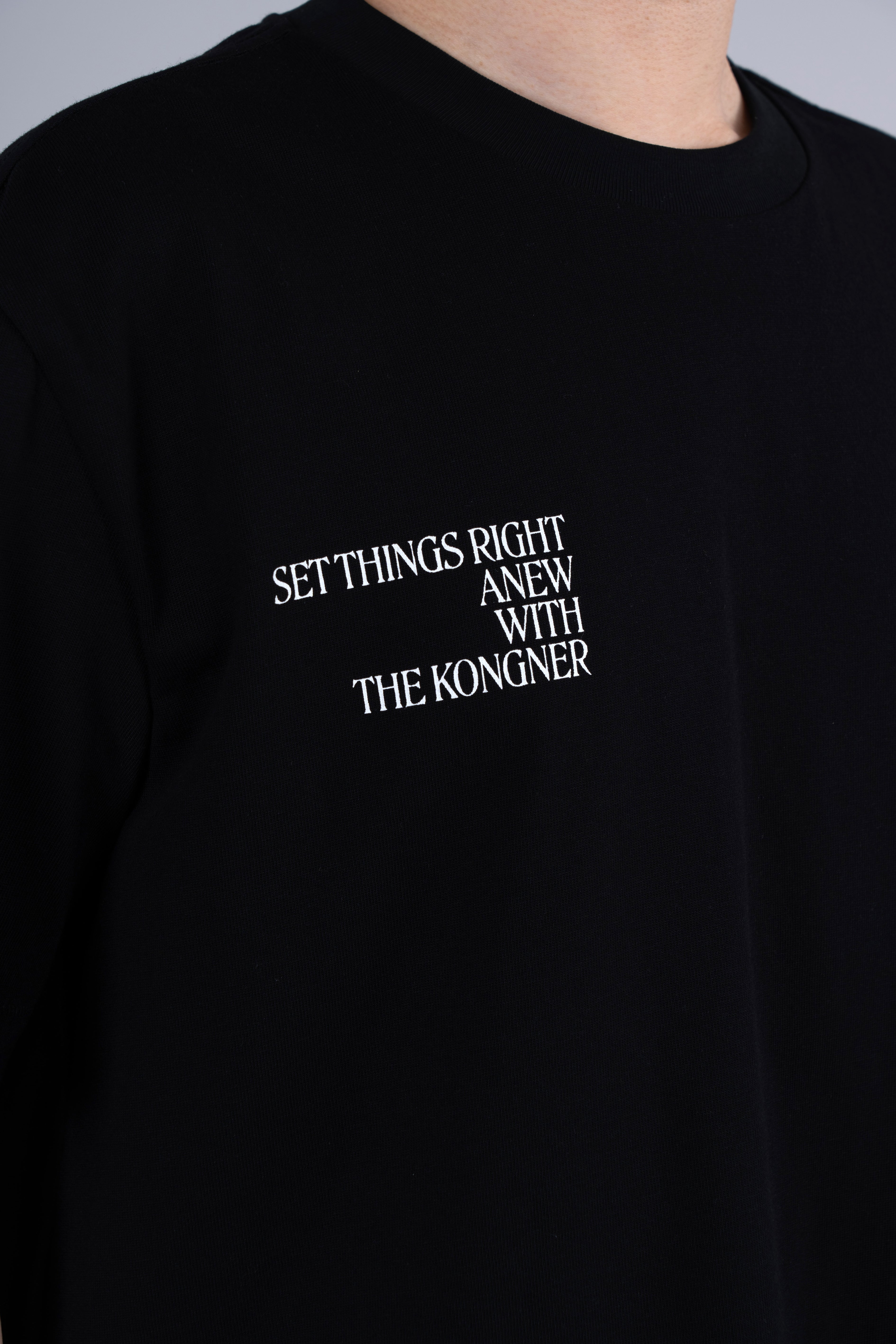 ˝SET THINGS RIGHT˝ Regular T-Shirt - Plain Black